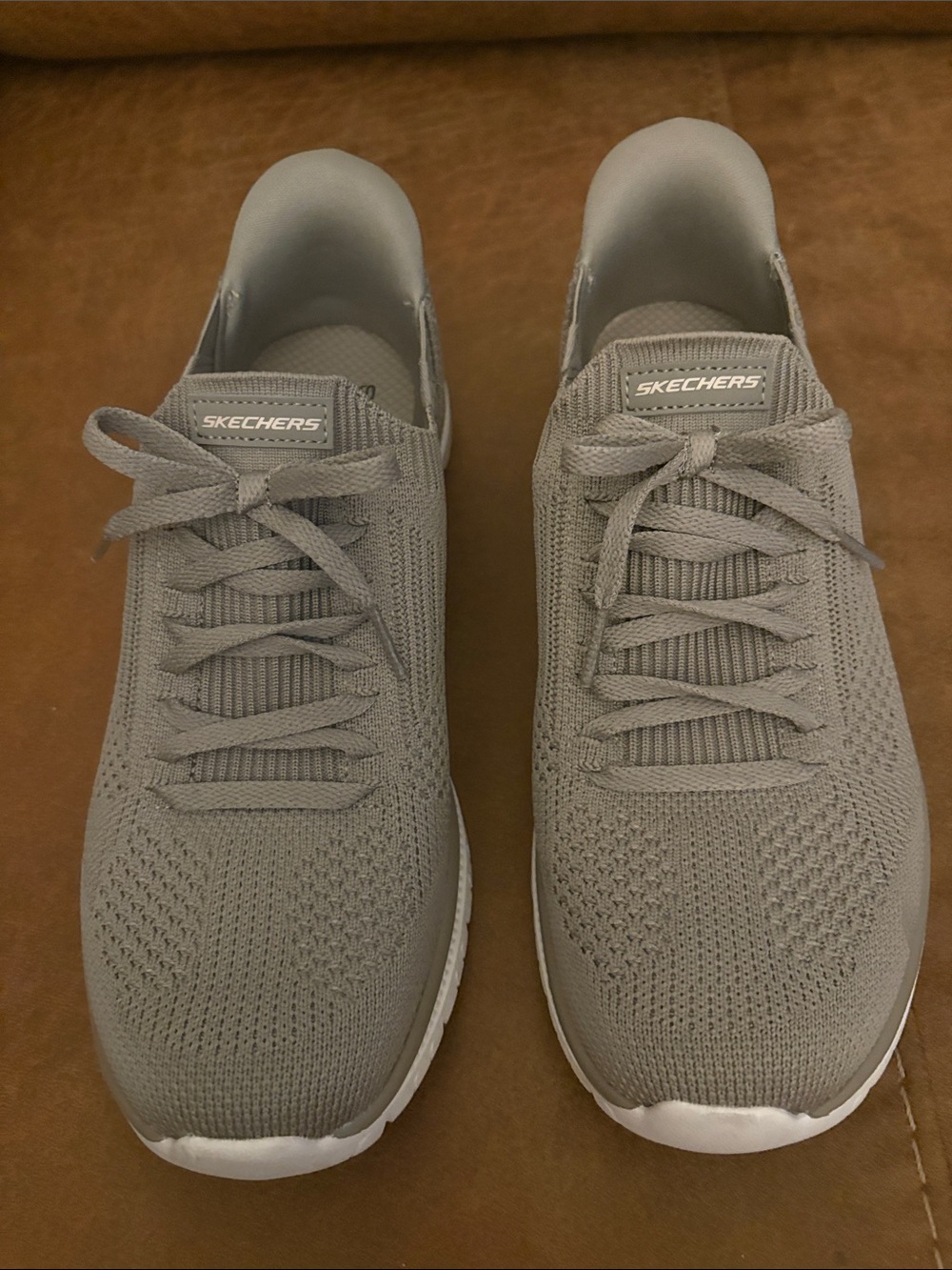 Skechers Swift Fit Virtue Slip-Ins Sneakers Taupe/Gray 9 EUC - Picture 2 of 10